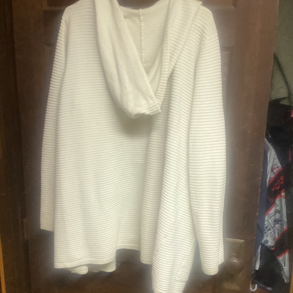 Cream ridged sweater long flowey with pockets - Picture 3 of 3